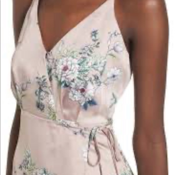 ASTR The Label Wrap Dress NWT Medium - Picture 4 of 8